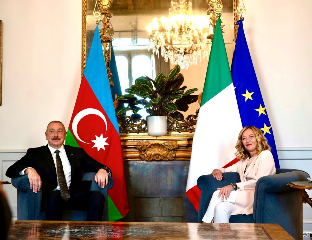 A dual energy dependence between Azerbaijan and Italy: ECCO's case study