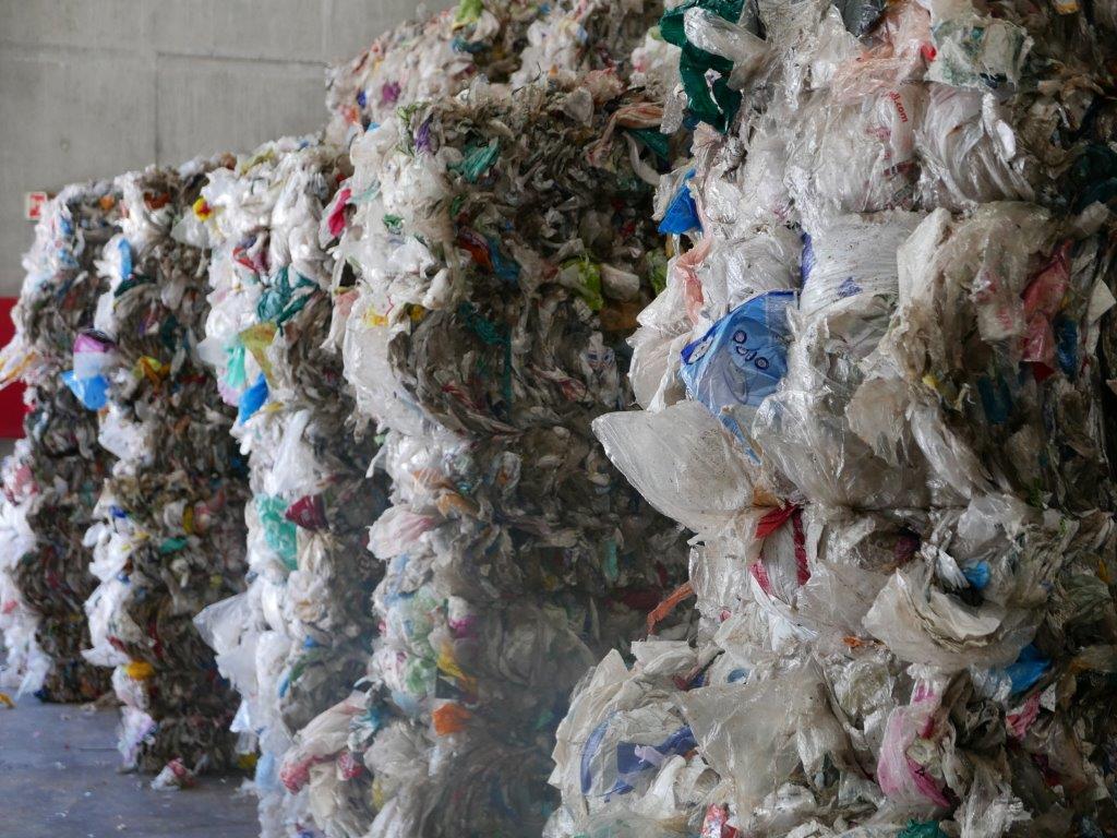 Norvegia: impianto che recupera plastica dai rifiuti misti supera la raccolta differenziata