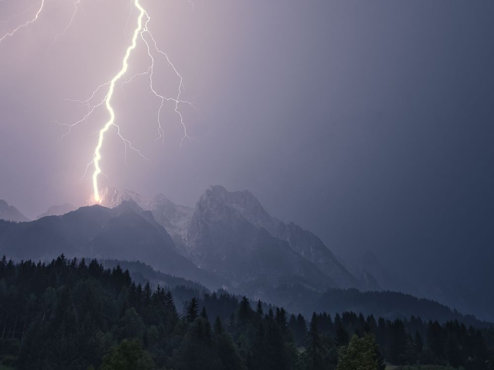 Un’allerta meteo non è mai inutile, e rispettarla salva la vita