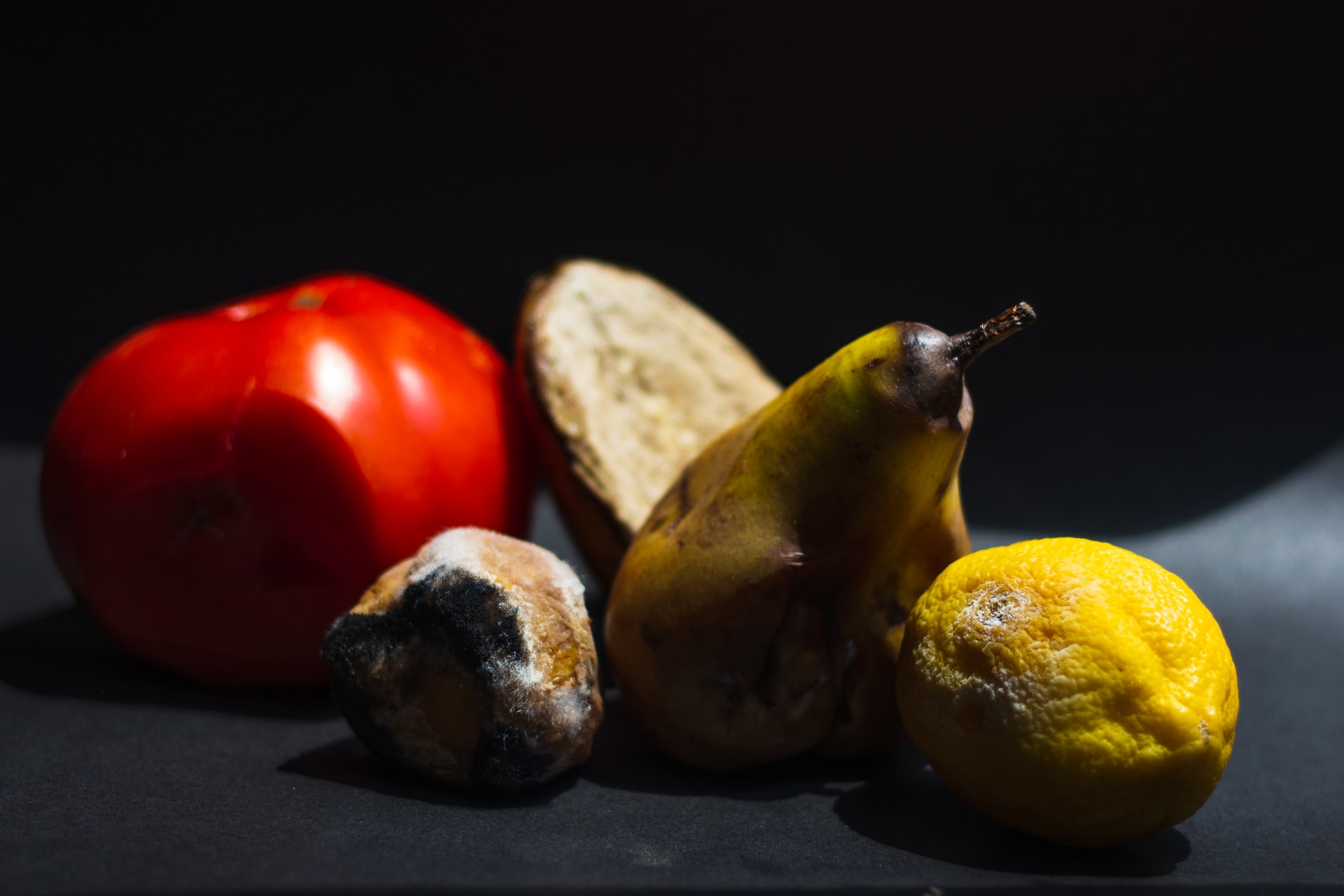 Spreco di cibo: un miliardo di tonnellate all’anno, secondo il nuovo report Unep