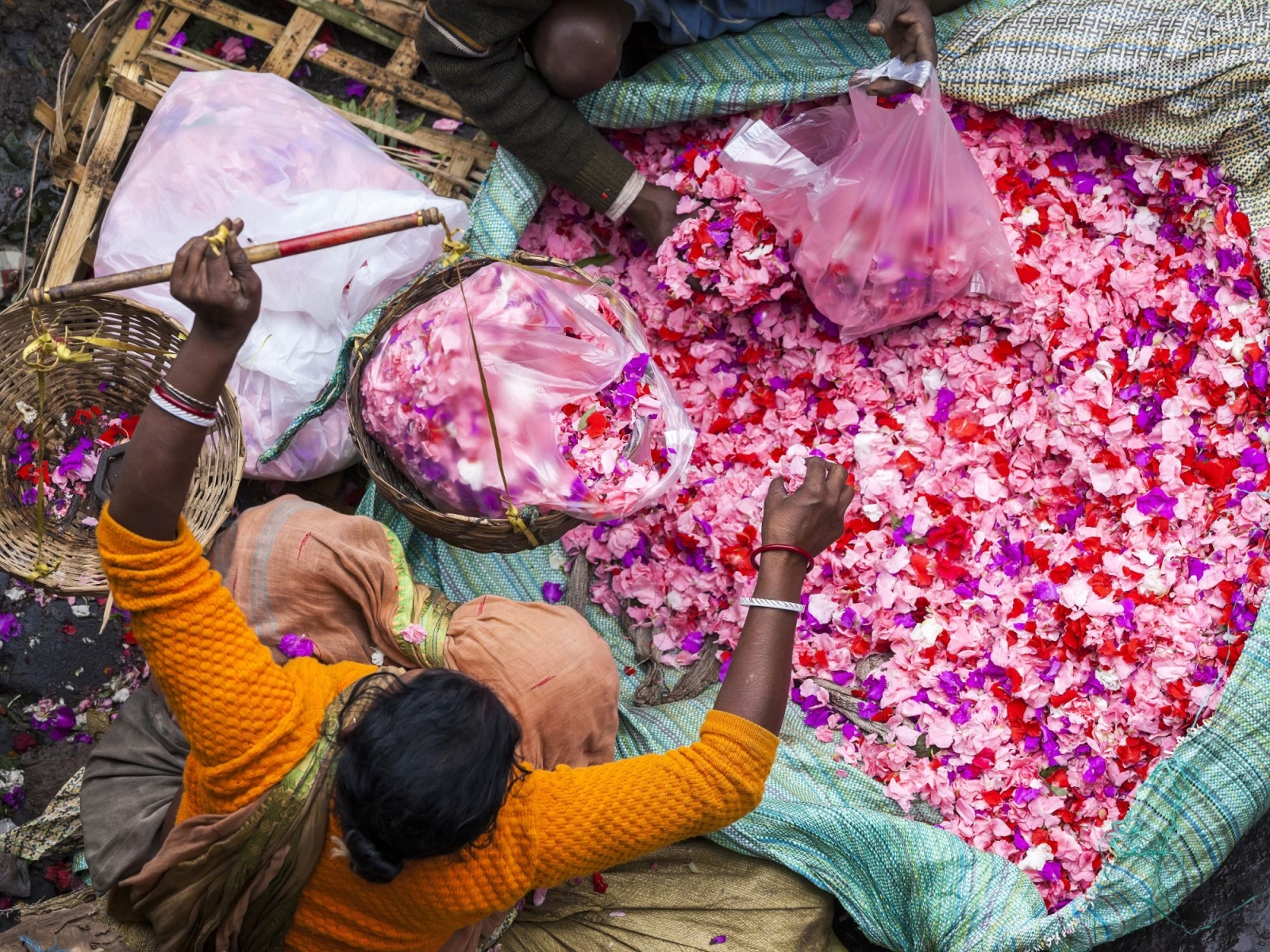 I rifiuti floreali in India sono un problema