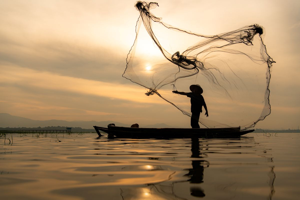 Sustainably nourishing the global population: the third challenge of the Ocean Decade