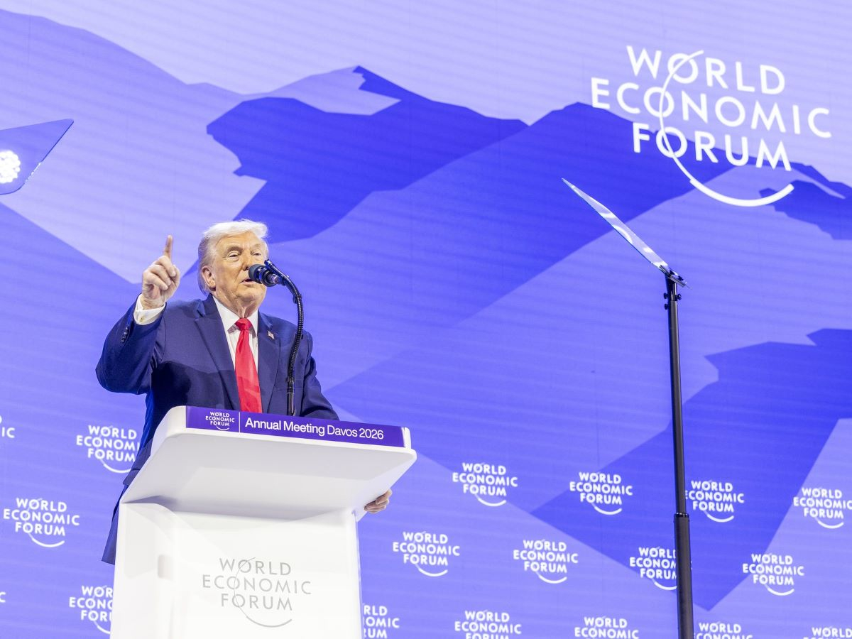 Trump a Davos continua a scavare la fossa alla diplomazia transatlantica